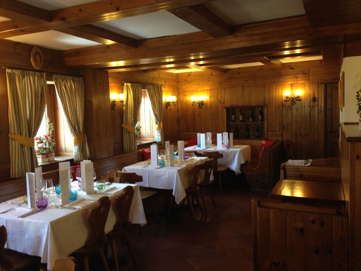 Rifugio Viviani Pradalago 호텔 마돈나 디 캄필리오 외부 사진