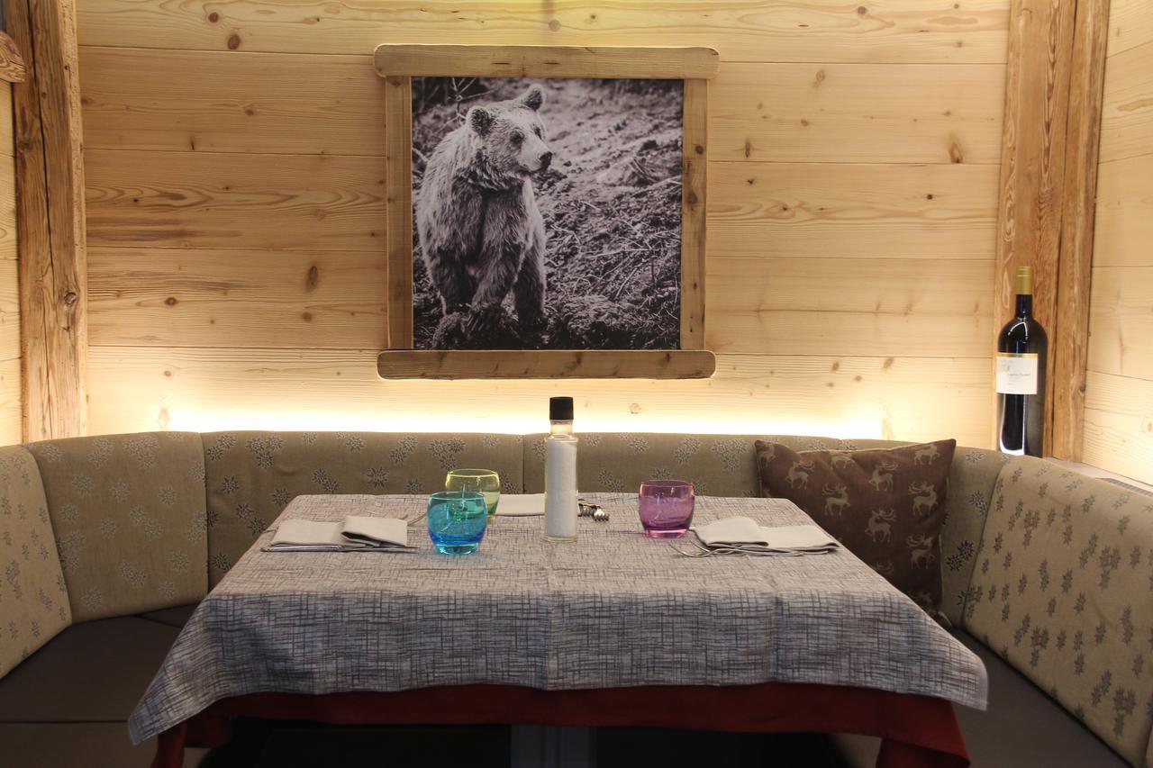 Rifugio Viviani Pradalago 호텔 마돈나 디 캄필리오 외부 사진