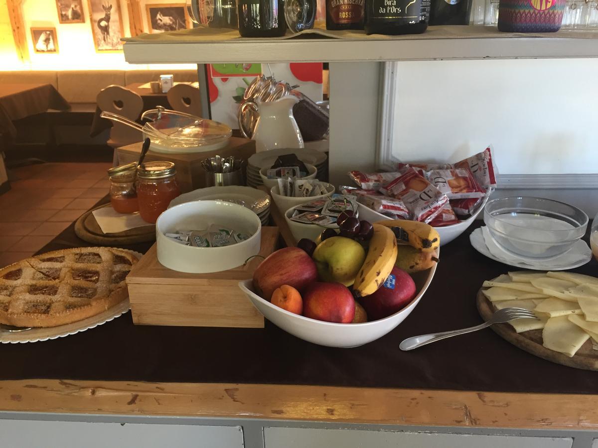 Rifugio Viviani Pradalago 호텔 마돈나 디 캄필리오 외부 사진